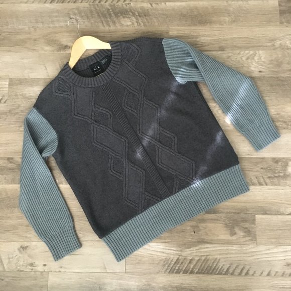 Cable Knit Llama Wool + Cotton Ribbed Sleeve Sweater - Picture 9 of 15